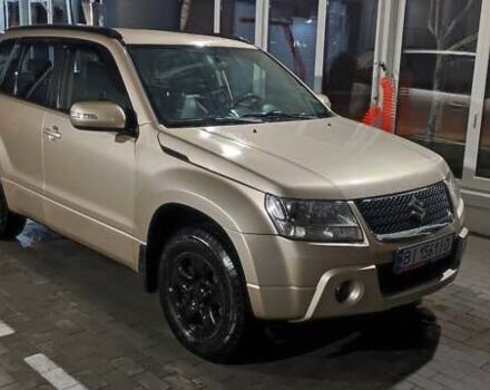 Бежевый Сузуки Гранд Витара, объемом двигателя 2 л и пробегом 238 тыс. км за 6500 $, фото 1 на Automoto.ua