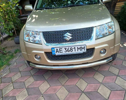 Бежевый Сузуки Гранд Витара, объемом двигателя 2.4 л и пробегом 203 тыс. км за 10000 $, фото 1 на Automoto.ua