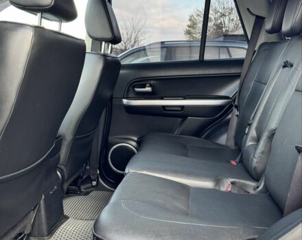 Бежевый Сузуки Гранд Витара, объемом двигателя 2.4 л и пробегом 126 тыс. км за 9900 $, фото 13 на Automoto.ua