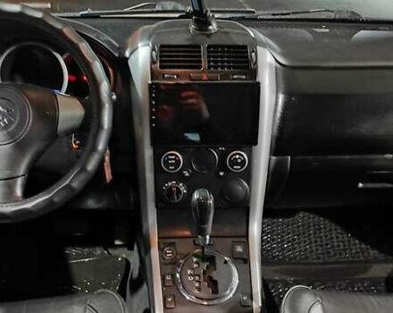 Бежевый Сузуки Гранд Витара, объемом двигателя 2 л и пробегом 238 тыс. км за 6500 $, фото 5 на Automoto.ua