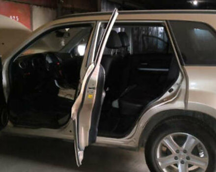 Бежевый Сузуки Гранд Витара, объемом двигателя 2 л и пробегом 59 тыс. км за 10990 $, фото 4 на Automoto.ua