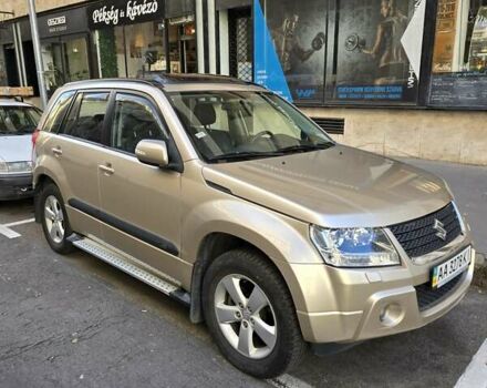 Сузуки Гранд Витара 2010 в Киеве на Automoto.ua Бежевый Сузуки Гранд Витара, объемом двигателя 2.39 л и пробегом 205 тыс. км за 8800 $, фото 7 на Automoto.ua