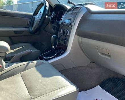 Сузуки Гранд Витара 2011 в Львове на Automoto.ua Бежевый Сузуки Гранд Витара, объемом двигателя 2.39 л и пробегом 158 тыс. км за 7700 $, фото 16 на Automoto.ua