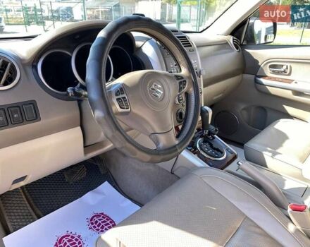 Сузуки Гранд Витара 2011 в Львове на Automoto.ua Бежевый Сузуки Гранд Витара, объемом двигателя 2.39 л и пробегом 158 тыс. км за 7700 $, фото 11 на Automoto.ua