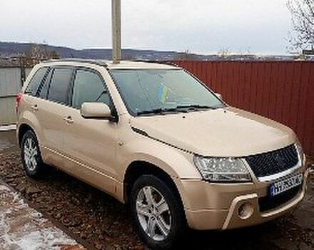 Бежевый Сузуки Гранд Витара, объемом двигателя 2 л и пробегом 39 тыс. км за 5800 $, фото 1 на Automoto.ua