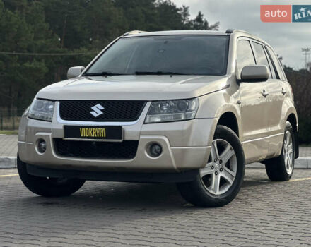 Бежевый Сузуки Гранд Витара, объемом двигателя 2 л и пробегом 242 тыс. км за 7500 $, фото 1 на Automoto.ua