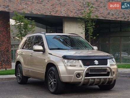 Бежевий Сузукі Гранд Вітара, об'ємом двигуна 2 л та пробігом 175 тис. км за 7990 $, фото 1 на Automoto.ua