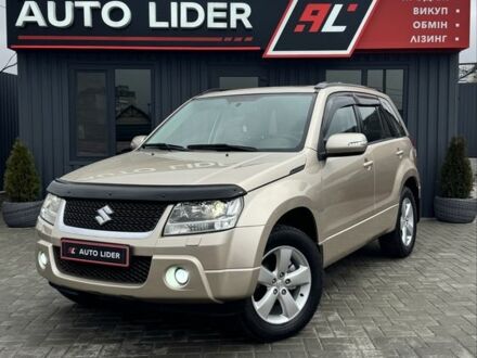 Бежевий Сузукі Гранд Вітара, об'ємом двигуна 2.4 л та пробігом 171 тис. км за 9300 $, фото 1 на Automoto.ua