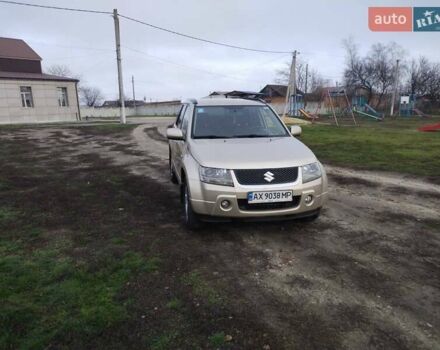 Бежевий Сузукі Гранд Вітара, об'ємом двигуна 2 л та пробігом 194 тис. км за 9000 $, фото 1 на Automoto.ua