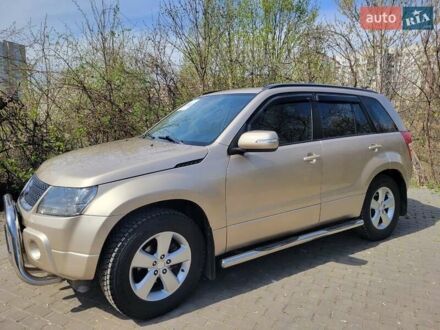 Сузуки Гранд Витара 2008 в Харькове на Automoto.ua Бежевый Сузуки Гранд Витара, объемом двигателя 2.39 л и пробегом 85 тыс. км за 10300 $, фото 1 на Automoto.ua
