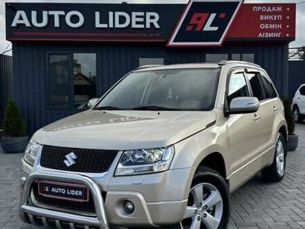 Бежевый Сузуки Гранд Витара, объемом двигателя 2.4 л и пробегом 126 тыс. км за 9900 $, фото 1 на Automoto.ua