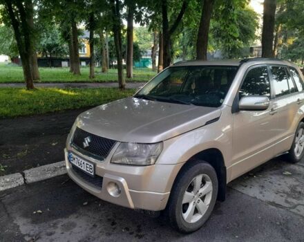 Сузуки Гранд Витара 2008 в Глухове на Automoto.ua Бежевый Сузуки Гранд Витара, объемом двигателя 2.4 л и пробегом 3 тыс. км за 6800 $, фото 1 на Automoto.ua