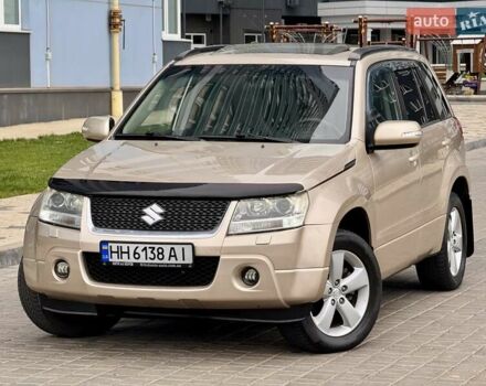 Бежевый Сузуки Гранд Витара, объемом двигателя 2.39 л и пробегом 230 тыс. км за 8999 $, фото 1 на Automoto.ua