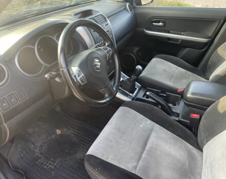 Черный Сузуки Гранд Витара, объемом двигателя 2 л и пробегом 280 тыс. км за 4300 $, фото 7 на Automoto.ua