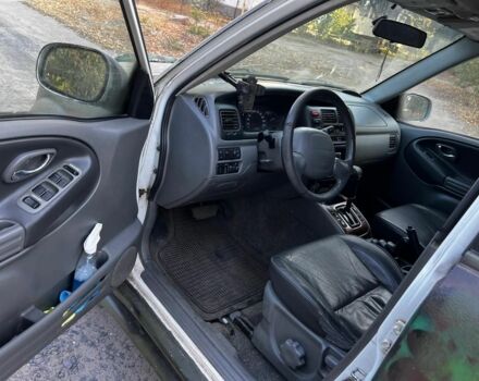 Черный Сузуки Гранд Витара, объемом двигателя 3 л и пробегом 274 тыс. км за 2200 $, фото 6 на Automoto.ua