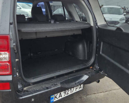Чорний Сузукі Гранд Вітара, об'ємом двигуна 2 л та пробігом 240 тис. км за 5999 $, фото 10 на Automoto.ua