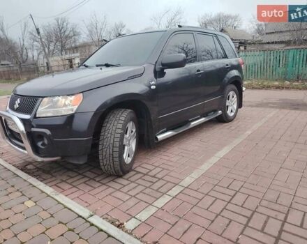 Черный Сузуки Гранд Витара, объемом двигателя 2.7 л и пробегом 199 тыс. км за 5500 $, фото 1 на Automoto.ua