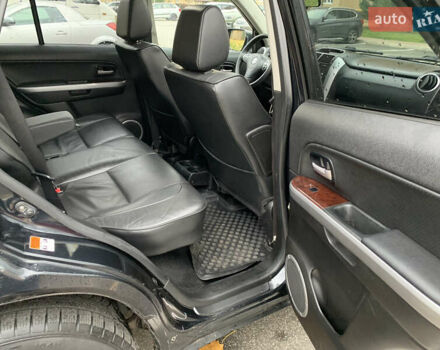 Чорний Сузукі Гранд Вітара, об'ємом двигуна 2 л та пробігом 274 тис. км за 7200 $, фото 12 на Automoto.ua