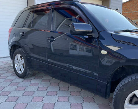 Чорний Сузукі Гранд Вітара, об'ємом двигуна 2 л та пробігом 285 тис. км за 6600 $, фото 4 на Automoto.ua