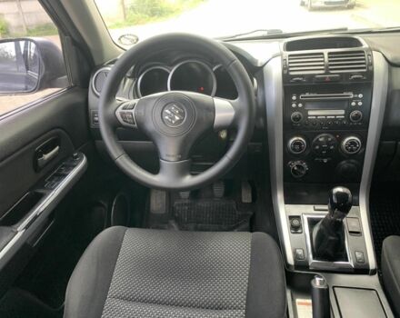 Чорний Сузукі Гранд Вітара, об'ємом двигуна 2 л та пробігом 299 тис. км за 4999 $, фото 4 на Automoto.ua