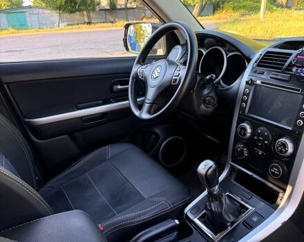 Черный Сузуки Гранд Витара, объемом двигателя 2.7 л и пробегом 249 тыс. км за 8800 $, фото 5 на Automoto.ua