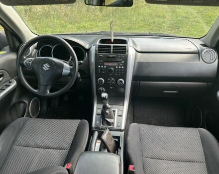 Чорний Сузукі Гранд Вітара, об'ємом двигуна 1.9 л та пробігом 325 тис. км за 4500 $, фото 5 на Automoto.ua