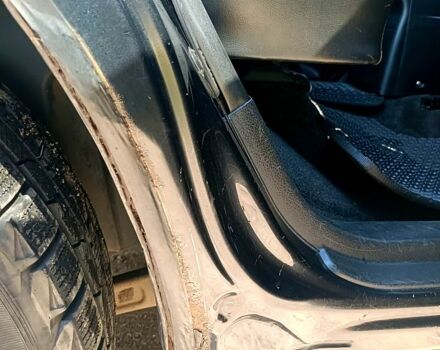 Черный Сузуки Гранд Витара, объемом двигателя 2 л и пробегом 227 тыс. км за 8000 $, фото 6 на Automoto.ua