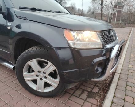 Черный Сузуки Гранд Витара, объемом двигателя 2.7 л и пробегом 200 тыс. км за 5500 $, фото 2 на Automoto.ua