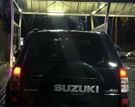 Чорний Сузукі Гранд Вітара, об'ємом двигуна 2 л та пробігом 300 тис. км за 6599 $, фото 6 на Automoto.ua