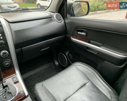 Чорний Сузукі Гранд Вітара, об'ємом двигуна 2 л та пробігом 274 тис. км за 7200 $, фото 43 на Automoto.ua