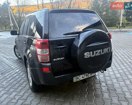 Чорний Сузукі Гранд Вітара, об'ємом двигуна 2 л та пробігом 293 тис. км за 5498 $, фото 4 на Automoto.ua