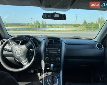 Чорний Сузукі Гранд Вітара, об'ємом двигуна 2 л та пробігом 235 тис. км за 5200 $, фото 3 на Automoto.ua