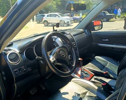 Черный Сузуки Гранд Витара, объемом двигателя 2 л и пробегом 227 тыс. км за 8000 $, фото 3 на Automoto.ua