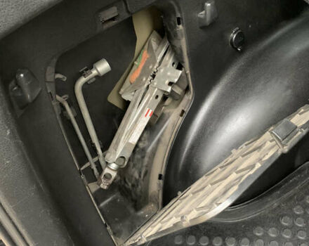 Чорний Сузукі Гранд Вітара, об'ємом двигуна 2 л та пробігом 274 тис. км за 7200 $, фото 9 на Automoto.ua