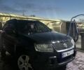 Чорний Сузукі Гранд Вітара, об'ємом двигуна 2 л та пробігом 300 тис. км за 6599 $, фото 1 на Automoto.ua