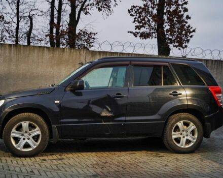 Черный Сузуки Гранд Витара, объемом двигателя 2 л и пробегом 218 тыс. км за 5499 $, фото 2 на Automoto.ua