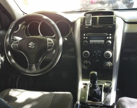 Черный Сузуки Гранд Витара, объемом двигателя 2 л и пробегом 210 тыс. км за 5800 $, фото 6 на Automoto.ua