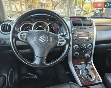 Чорний Сузукі Гранд Вітара, об'ємом двигуна 2 л та пробігом 109 тис. км за 9600 $, фото 13 на Automoto.ua