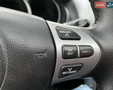 Чорний Сузукі Гранд Вітара, об'ємом двигуна 2 л та пробігом 274 тис. км за 7200 $, фото 4 на Automoto.ua