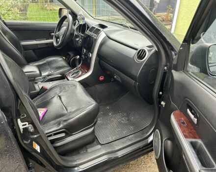 Черный Сузуки Гранд Витара, объемом двигателя 2 л и пробегом 261 тыс. км за 5600 $, фото 10 на Automoto.ua