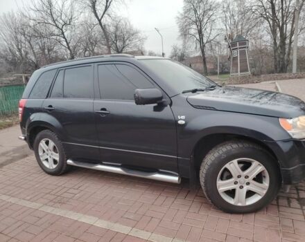Черный Сузуки Гранд Витара, объемом двигателя 2.7 л и пробегом 200 тыс. км за 5500 $, фото 1 на Automoto.ua