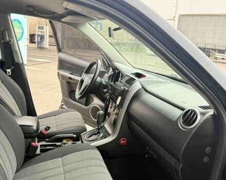 Черный Сузуки Гранд Витара, объемом двигателя 2 л и пробегом 155 тыс. км за 8999 $, фото 10 на Automoto.ua