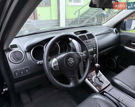 Чорний Сузукі Гранд Вітара, об'ємом двигуна 2 л та пробігом 230 тис. км за 7300 $, фото 25 на Automoto.ua
