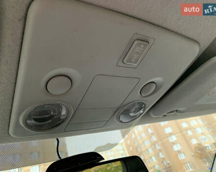 Чорний Сузукі Гранд Вітара, об'ємом двигуна 2 л та пробігом 274 тис. км за 7200 $, фото 2 на Automoto.ua