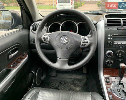 Чорний Сузукі Гранд Вітара, об'ємом двигуна 2 л та пробігом 274 тис. км за 7200 $, фото 40 на Automoto.ua