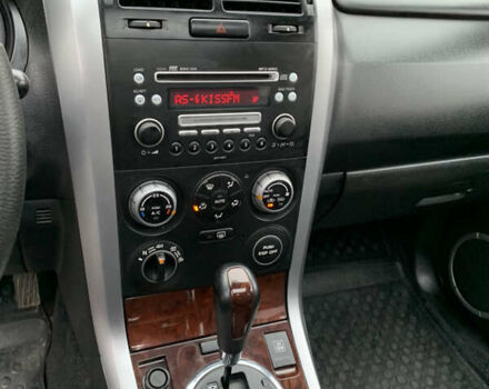 Чорний Сузукі Гранд Вітара, об'ємом двигуна 2 л та пробігом 274 тис. км за 7200 $, фото 21 на Automoto.ua