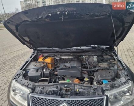 Черный Сузуки Гранд Витара, объемом двигателя 2 л и пробегом 102 тыс. км за 7500 $, фото 14 на Automoto.ua