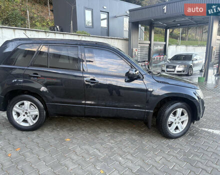 Чорний Сузукі Гранд Вітара, об'ємом двигуна 2 л та пробігом 293 тис. км за 5498 $, фото 7 на Automoto.ua