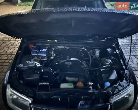 Черный Сузуки Гранд Витара, объемом двигателя 2 л и пробегом 190 тыс. км за 9000 $, фото 2 на Automoto.ua