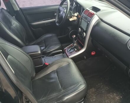 Черный Сузуки Гранд Витара, объемом двигателя 2 л и пробегом 281 тыс. км за 8100 $, фото 1 на Automoto.ua